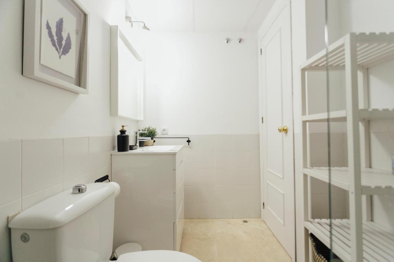 Apartament Reformed And Bright- 2Bdr 1Bth- Nervion Sewilla Zewnętrze zdjęcie